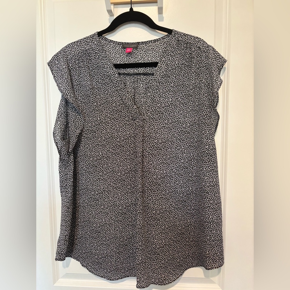 Vince Camuto top